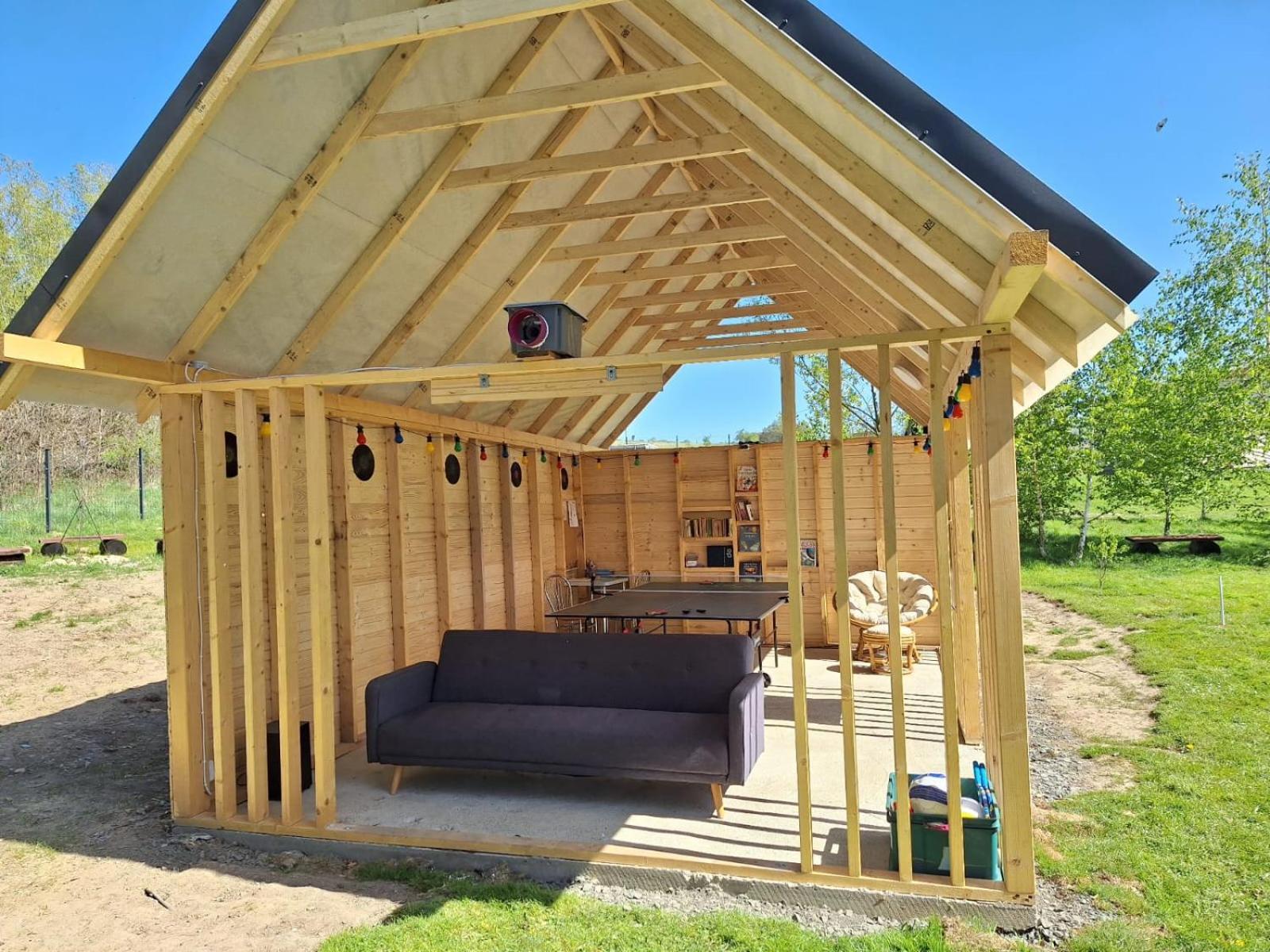 Camping, Zabierz Wlasny Namiot Kameralne Pole Namiotowe Z Basenem Kinem Plenerowym Miejscem Na Ognisko I Placem Zabaw Zywe Zwierzeta Agroturystyka Giebultow  外观 照片