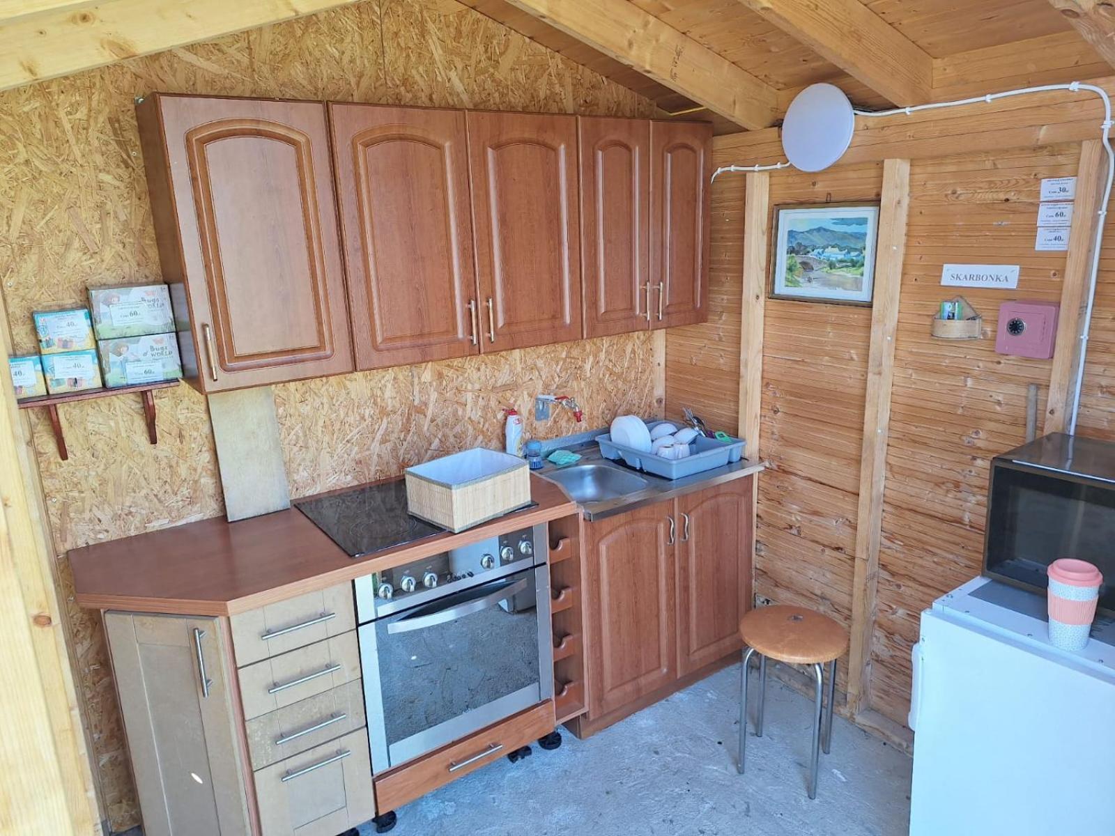Camping, Zabierz Wlasny Namiot Kameralne Pole Namiotowe Z Basenem Kinem Plenerowym Miejscem Na Ognisko I Placem Zabaw Zywe Zwierzeta Agroturystyka Giebultow  外观 照片